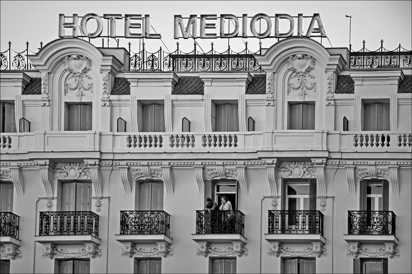 HOTELES / HOTELS
